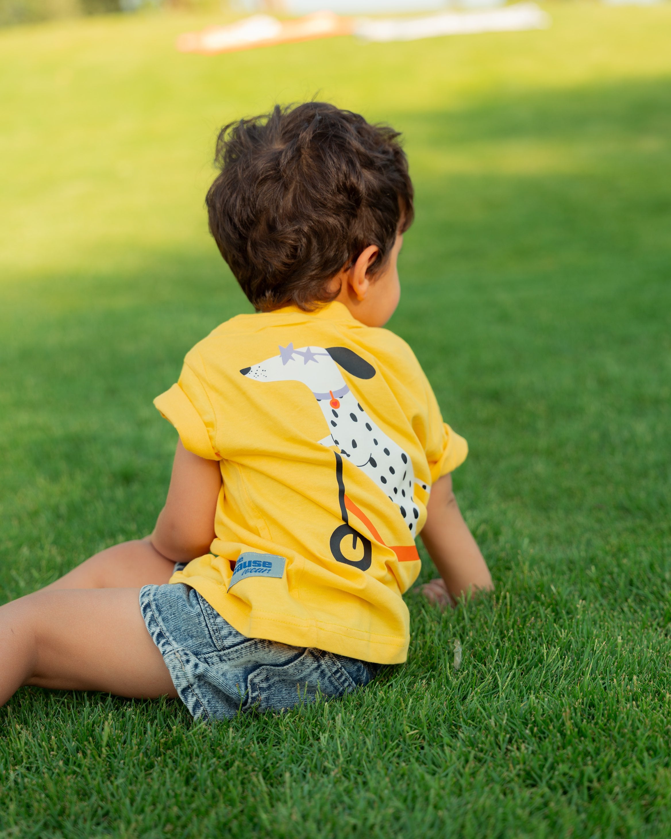 YELLOW SKATE DOG T-SHIRT