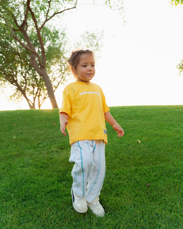 YELLOW SKATE DOG T-SHIRT